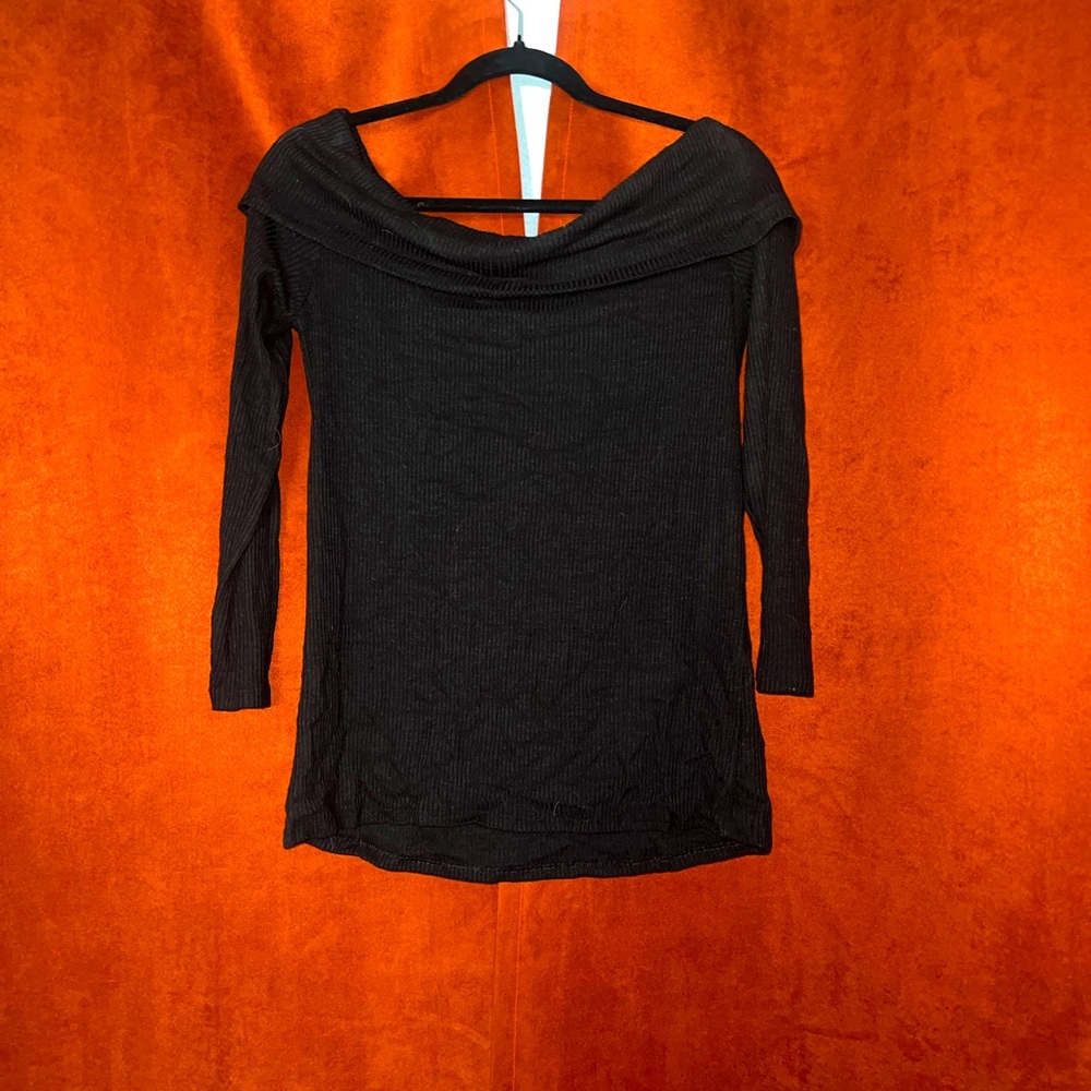 Super cute off the shoulder top